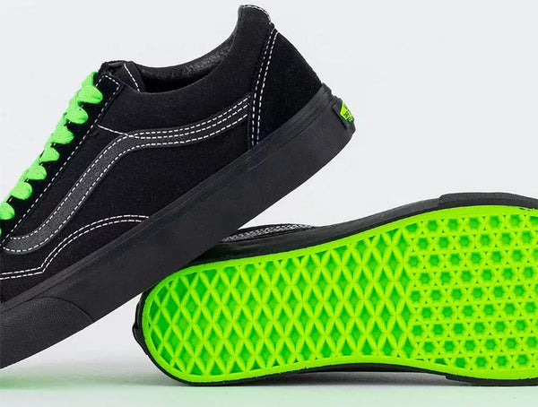 Zapatilla Vans Old Skool Metal Hyperpop Mujer Negro