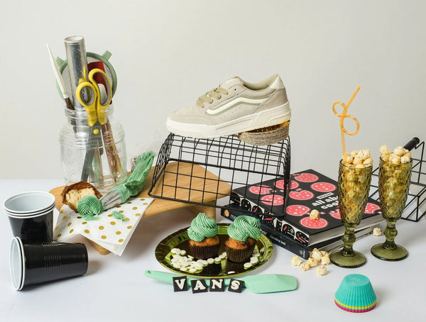 Zapatillas Vans Hylane Mujer Gris