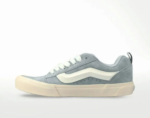 Zapatillas Vans Knu Skool Mujer Gris