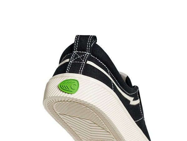 Zapatilla Cariuma Oca Low Hombre Negro