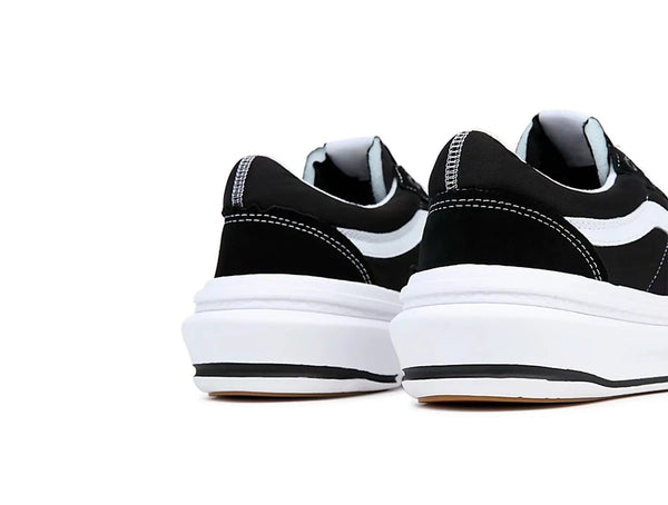 Zapatilla Vans Old Skool Overt Cc Mujer Negro