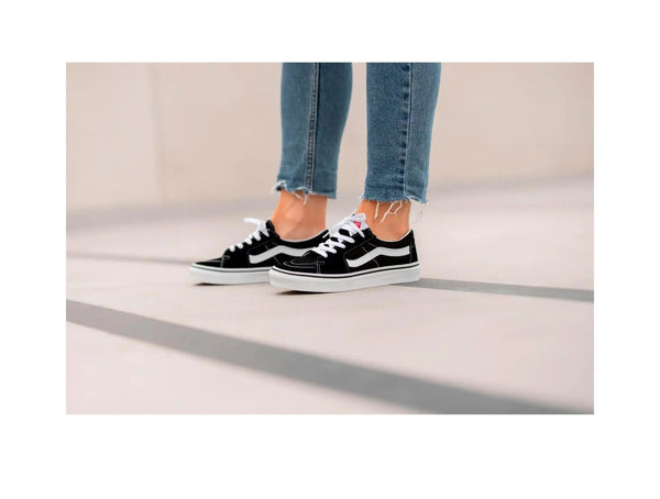 Zapatilla Vans Sk8-Low Unisex Negro