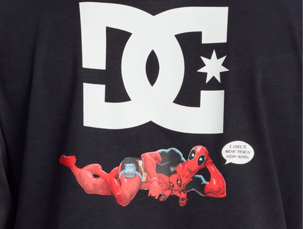 Polera DC Deadpool Way Back Hombre Negro